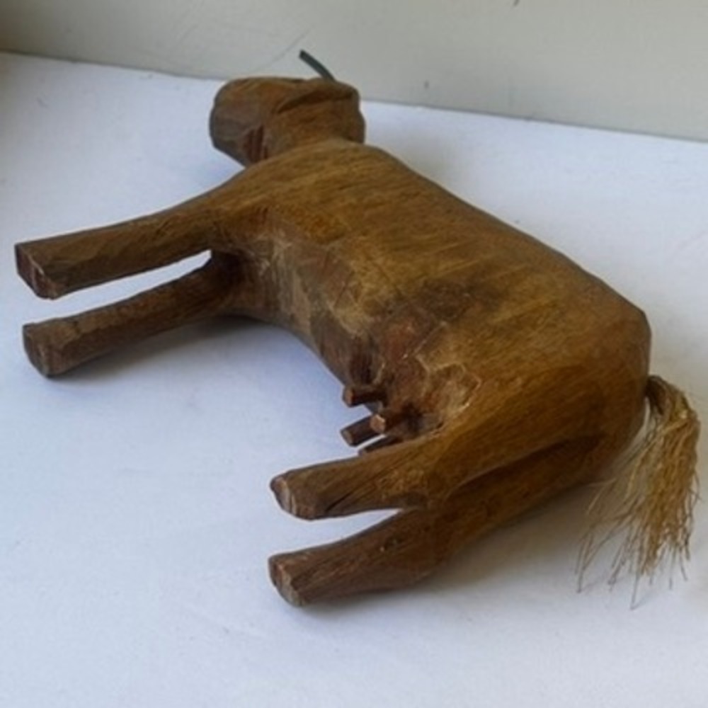 Vintage Rustic Hand Carved Folk Art Dairy Cow Figurine Carved Wood 7" - Picture 3 of 7